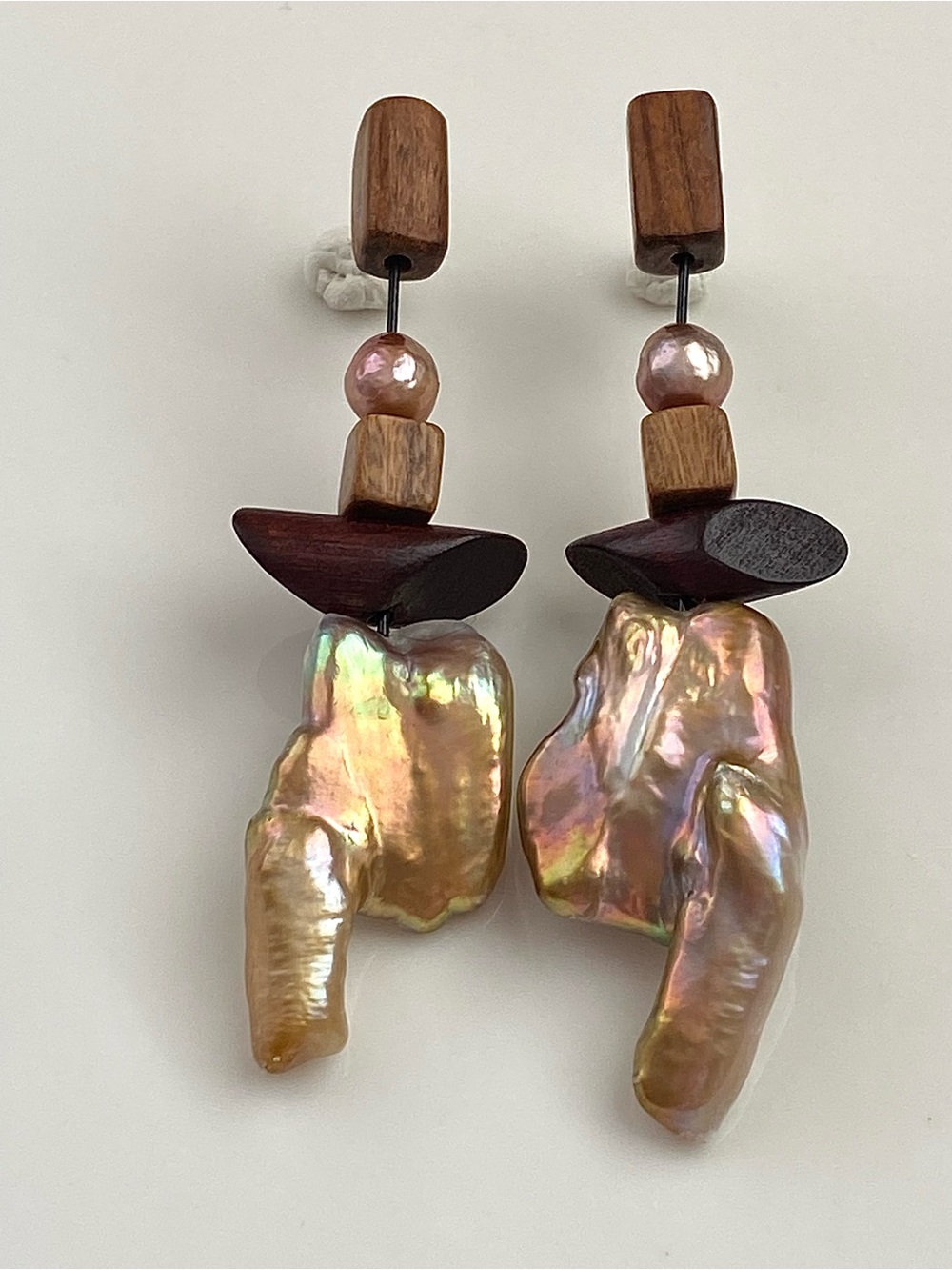 E148-Premium Gold Green Large Baroque Pearl And Agar Wood Earring